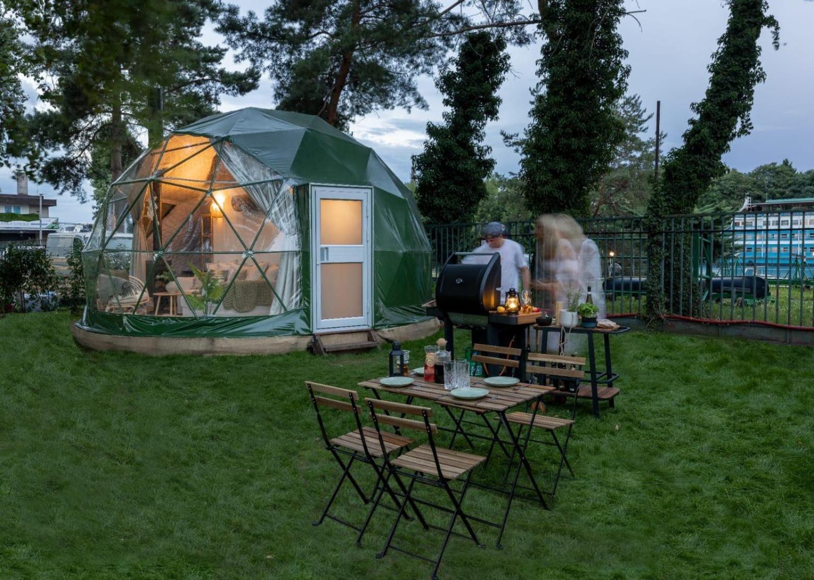 Glamping Escape To The Stars Under Skyline Lüks kamp alanı Prag